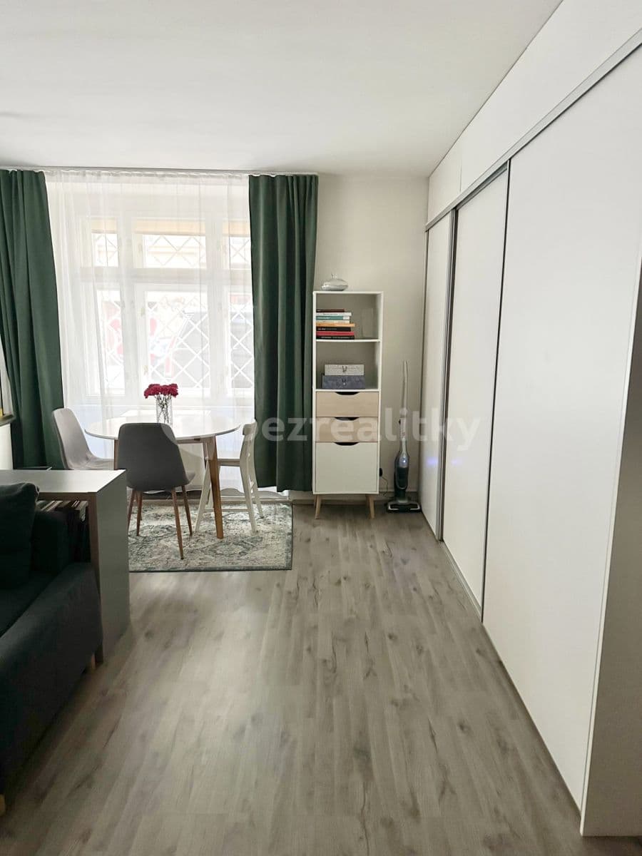 Prenájom bytu 2-izbový 53 m², Janovského, Praha, Praha Prenájom bytu 2-izbový 53 m², Janovského, Praha, Praha