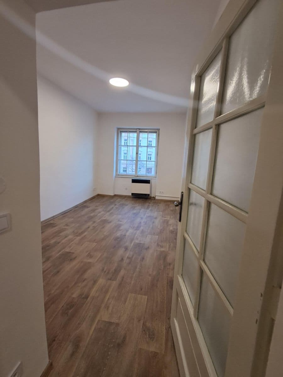 Prenájom bytu 2-izbový 65 m², Kodaňská, Praha, Praha Prenájom bytu 2-izbový 65 m², Kodaňská, Praha, Praha