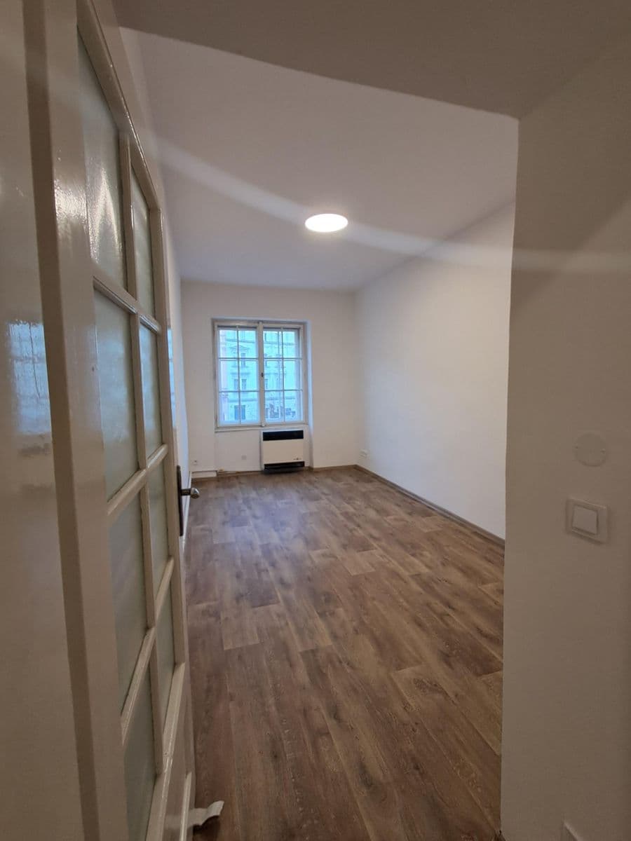 Prenájom bytu 2-izbový 65 m², Kodaňská, Praha, Praha Prenájom bytu 2-izbový 65 m², Kodaňská, Praha, Praha