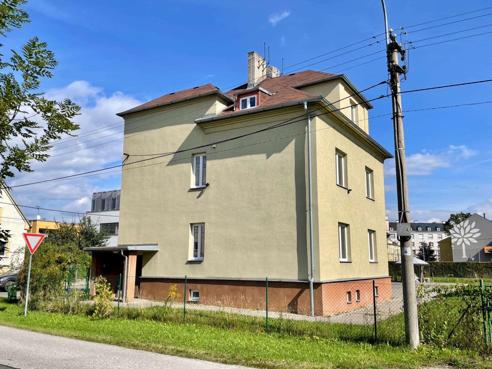 Prenájom bytu 2-izbový 71 m², Rostislavova, Ostrava, Moravskoslezský kraj Prenájom bytu 2-izbový 71 m², Rostislavova, Ostrava, Moravskoslezský kraj