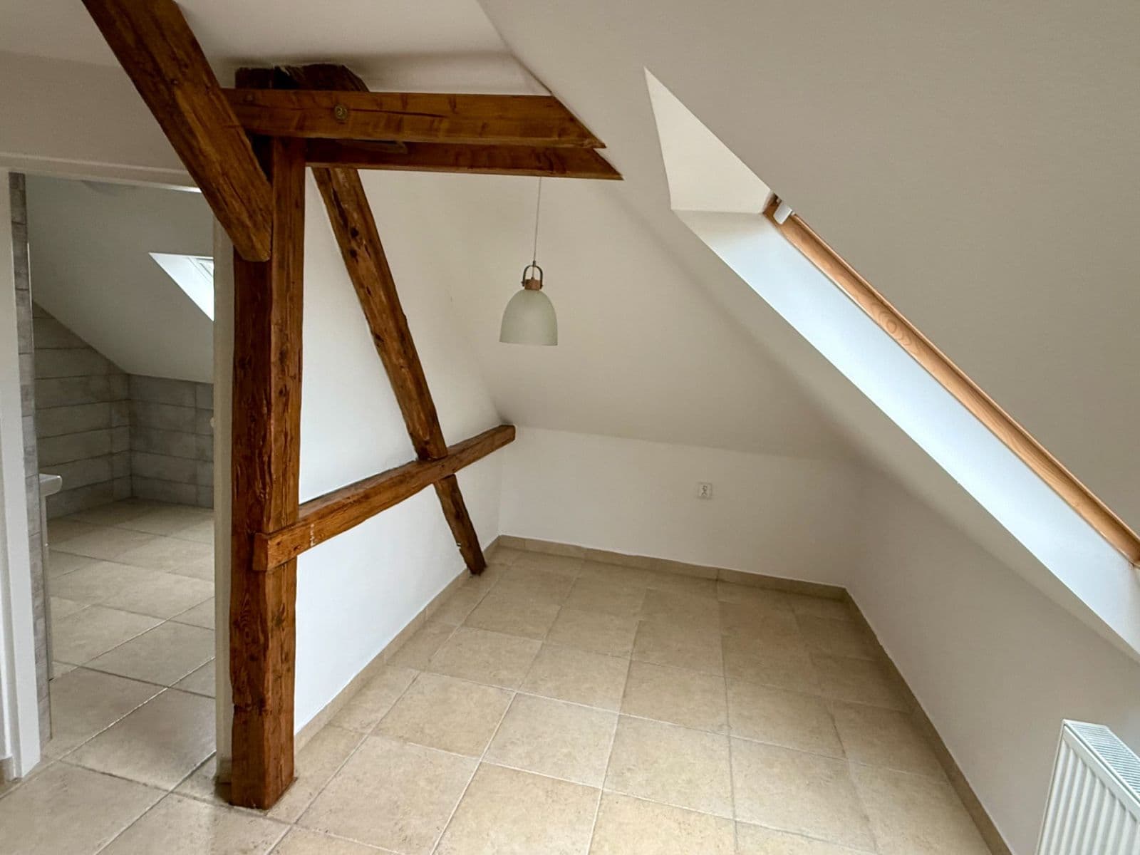 Prenájom bytu 2-izbový 71 m², Rostislavova, Ostrava, Moravskoslezský kraj Prenájom bytu 2-izbový 71 m², Rostislavova, Ostrava, Moravskoslezský kraj