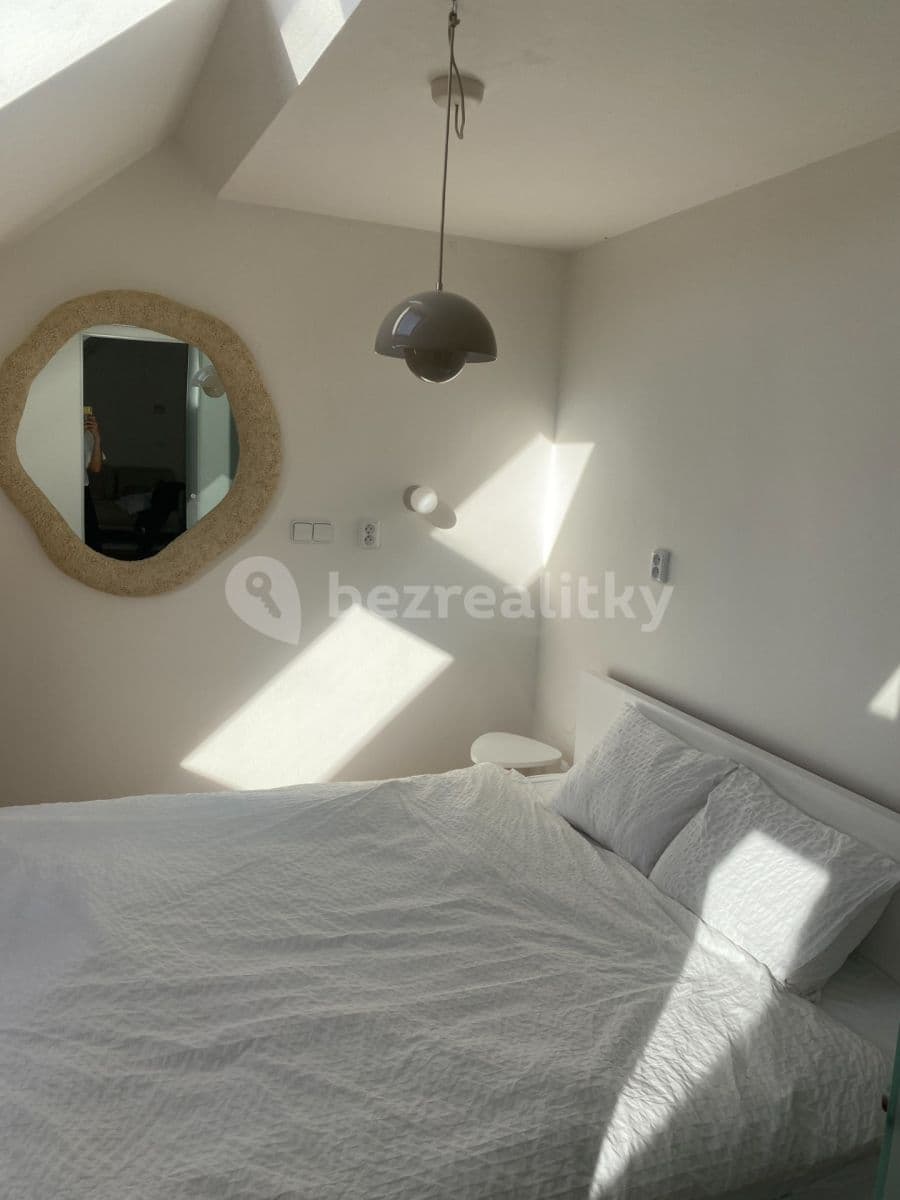 Prenájom bytu 2-izbový 48 m², Jirečkova, Praha, Praha Prenájom bytu 2-izbový 48 m², Jirečkova, Praha, Praha