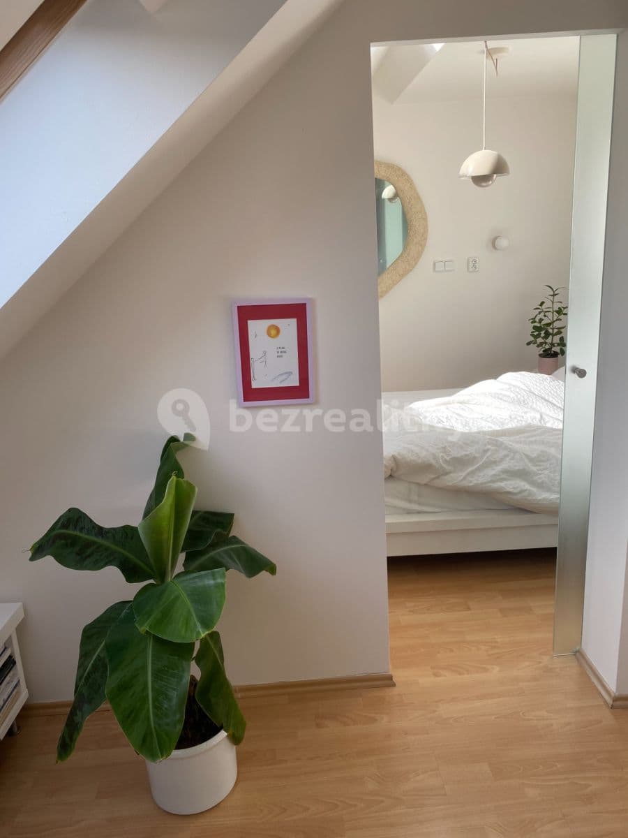 Prenájom bytu 2-izbový 48 m², Jirečkova, Praha, Praha Prenájom bytu 2-izbový 48 m², Jirečkova, Praha, Praha