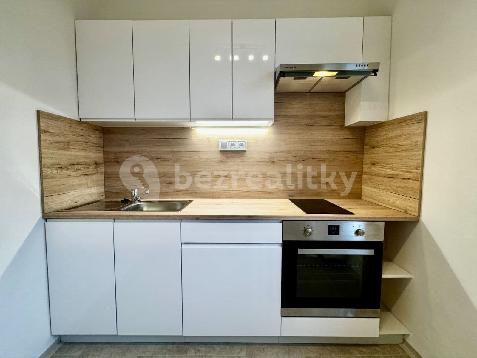 Prenájom bytu 2-izbový 50 m², Návětrná, Ústí nad Labem, Ústecký kraj Prenájom bytu 2-izbový 50 m², Návětrná, Ústí nad Labem, Ústecký kraj