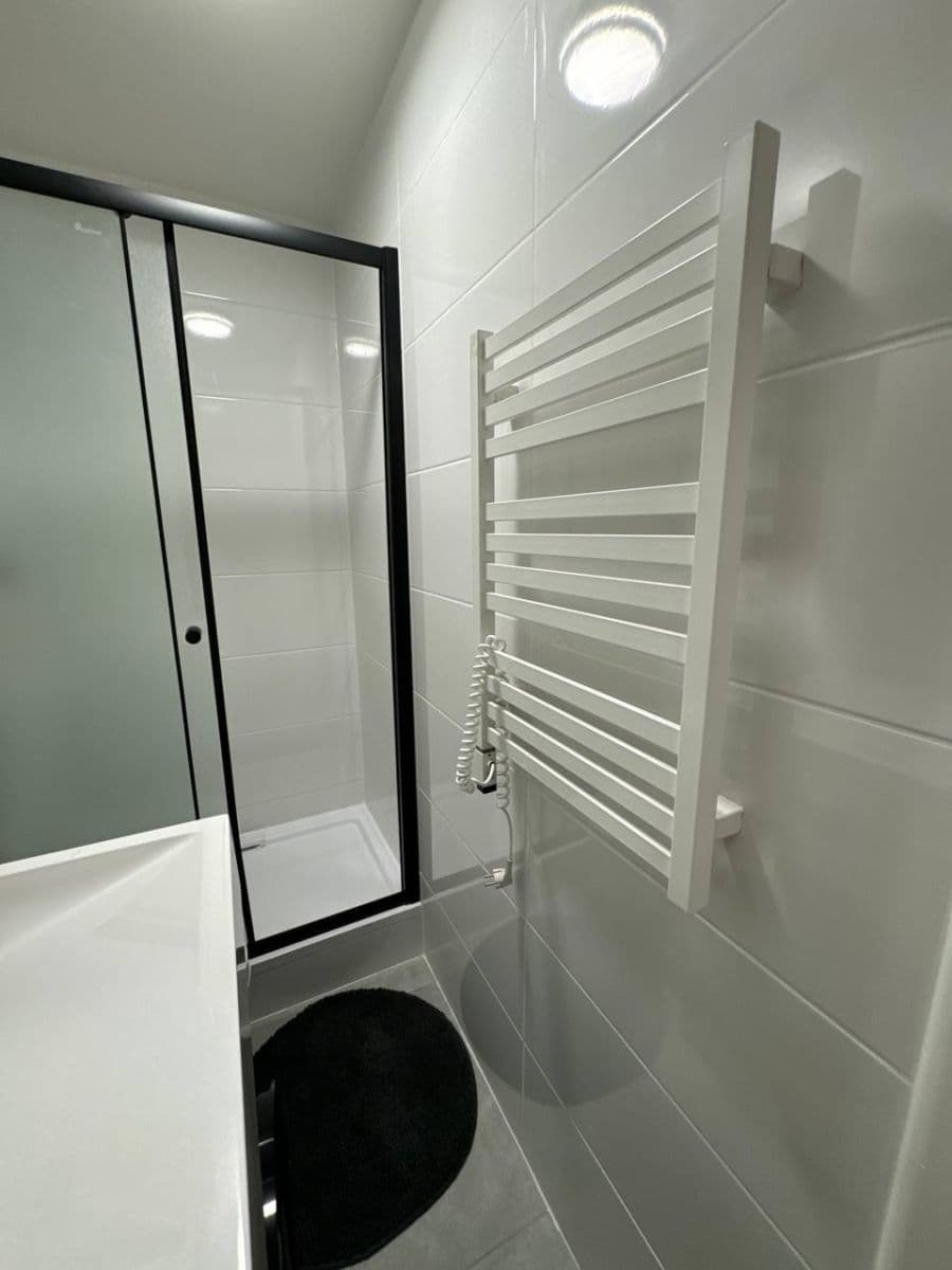 Prenájom bytu 2-izbový 25 m², Sokolská, Praha, Praha Prenájom bytu 2-izbový 25 m², Sokolská, Praha, Praha