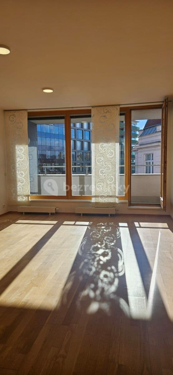 Prenájom bytu 2-izbový 71 m², Soukenická, Brno, Jihomoravský kraj Prenájom bytu 2-izbový 71 m², Soukenická, Brno, Jihomoravský kraj