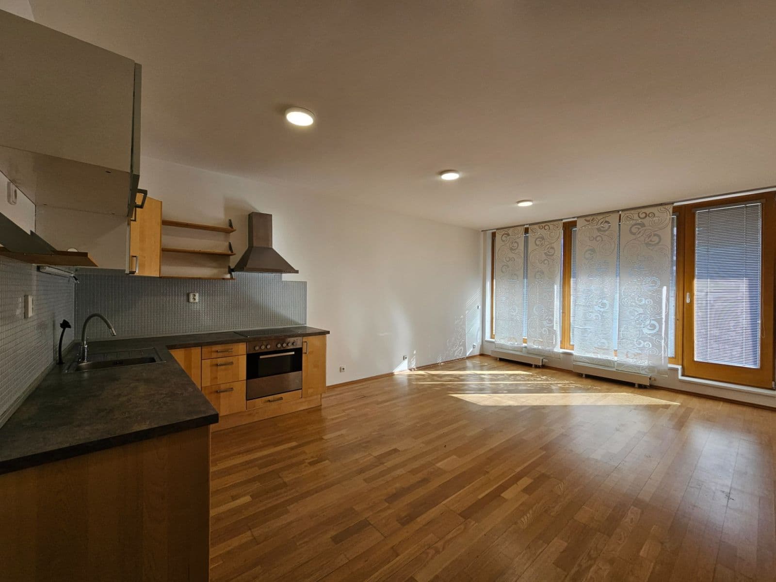 Prenájom bytu 2-izbový 71 m², Soukenická, Brno, Jihomoravský kraj Prenájom bytu 2-izbový 71 m², Soukenická, Brno, Jihomoravský kraj