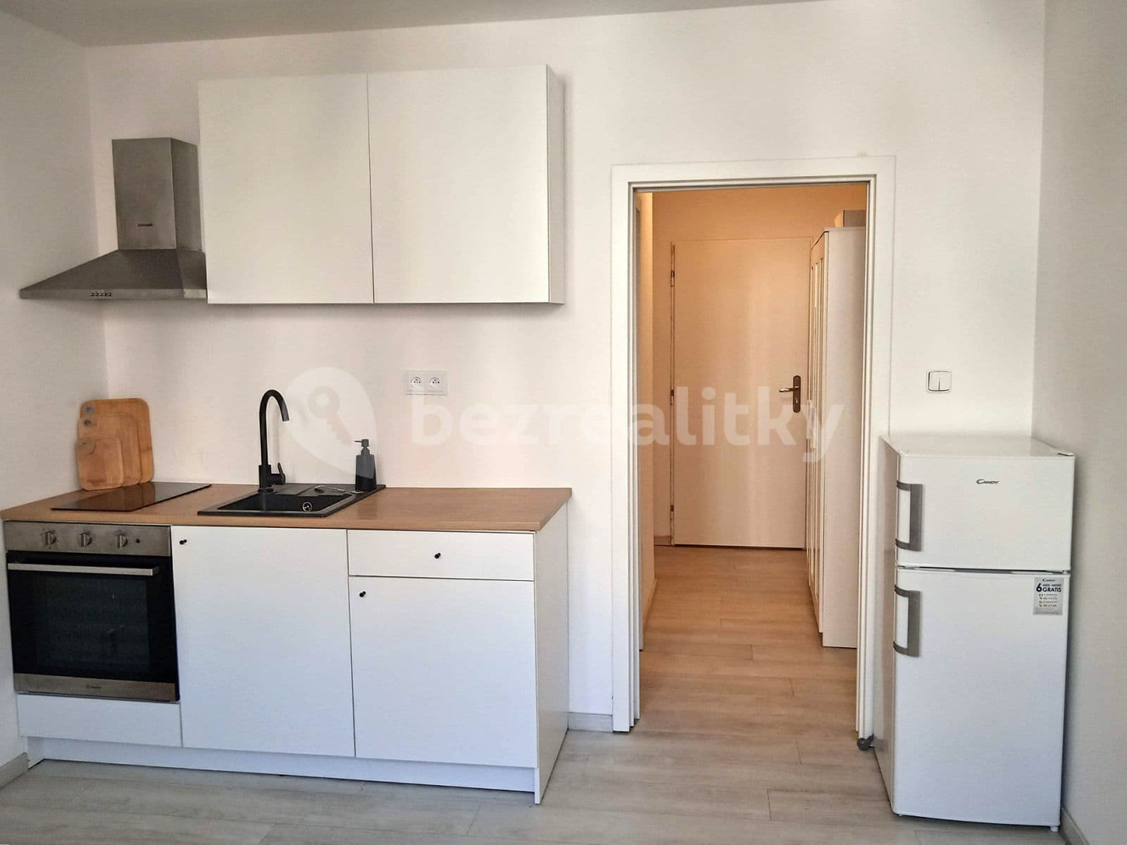 Prenájom bytu 1-izbový 23 m², Holečkova, Praha, Praha Prenájom bytu 1-izbový 23 m², Holečkova, Praha, Praha