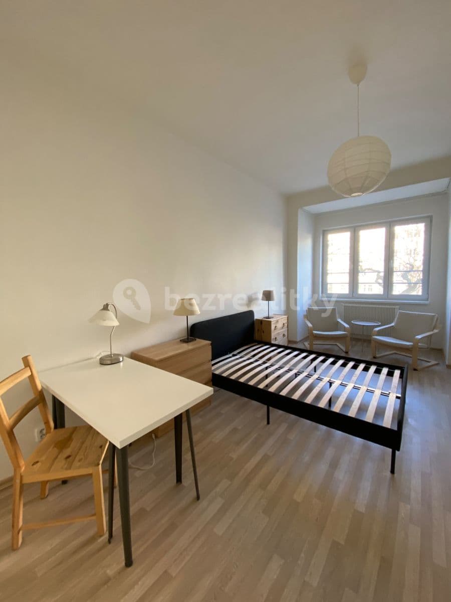 Prenájom bytu 2-izbový 43 m², náměstí Dr. Václava Holého, Praha, Praha Prenájom bytu 2-izbový 43 m², náměstí Dr. Václava Holého, Praha, Praha