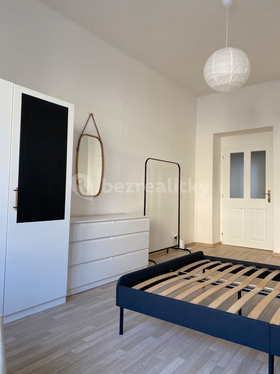 Prenájom bytu 2-izbový 43 m², náměstí Dr. Václava Holého, Praha, Praha Prenájom bytu 2-izbový 43 m², náměstí Dr. Václava Holého, Praha, Praha