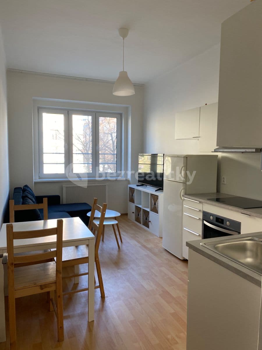 Prenájom bytu 2-izbový 43 m², náměstí Dr. Václava Holého, Praha, Praha Prenájom bytu 2-izbový 43 m², náměstí Dr. Václava Holého, Praha, Praha