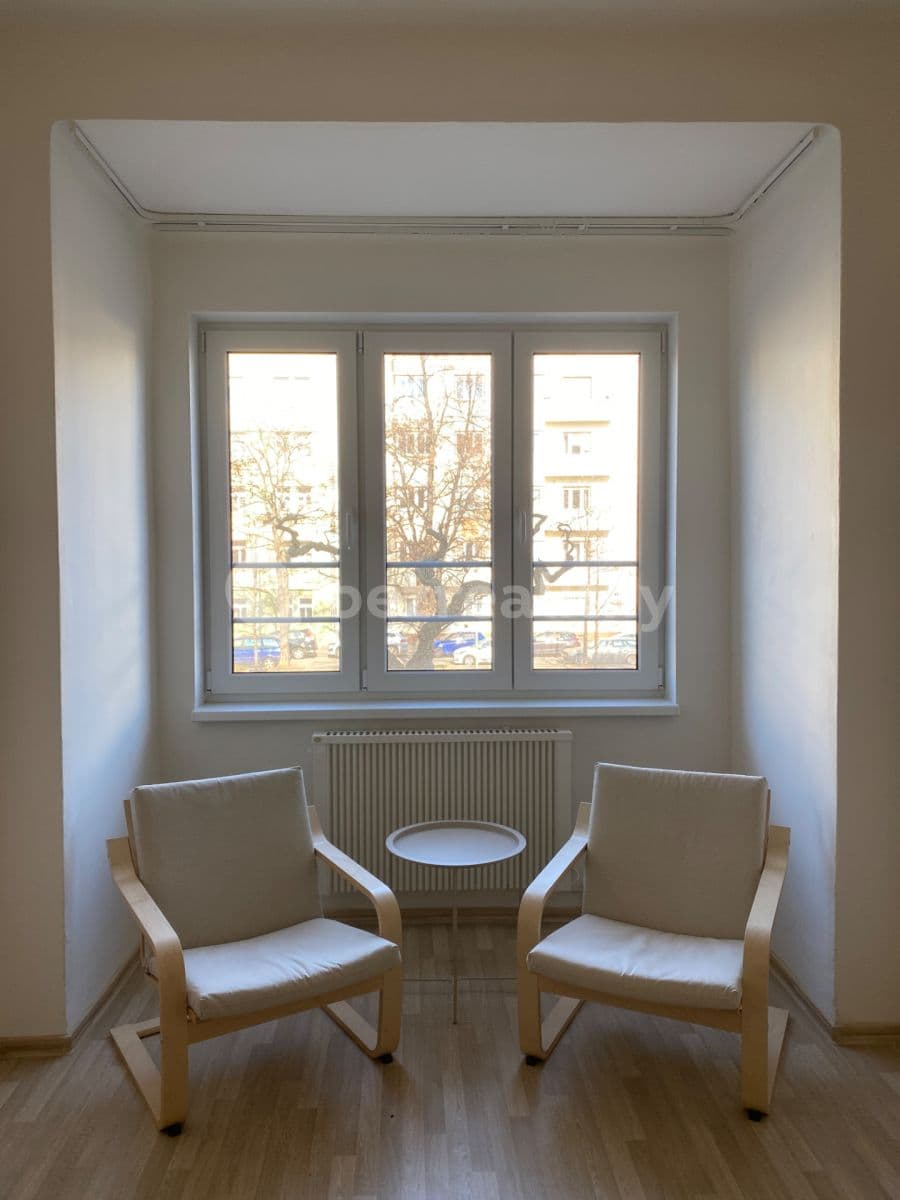 Prenájom bytu 2-izbový 43 m², náměstí Dr. Václava Holého, Praha, Praha Prenájom bytu 2-izbový 43 m², náměstí Dr. Václava Holého, Praha, Praha