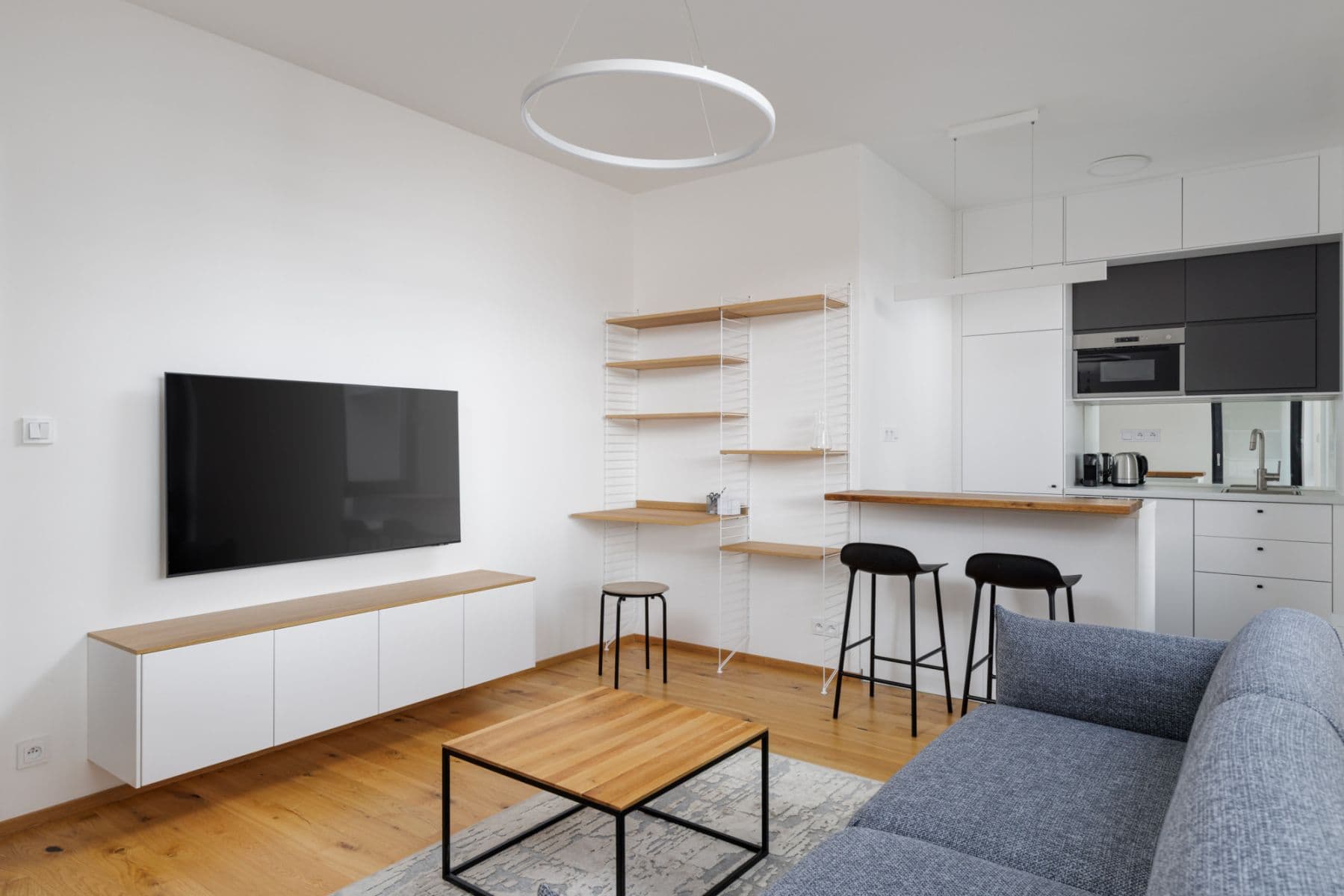 Prenájom bytu 43 m², Závišova, Praha, Praha Prenájom bytu 43 m², Závišova, Praha, Praha