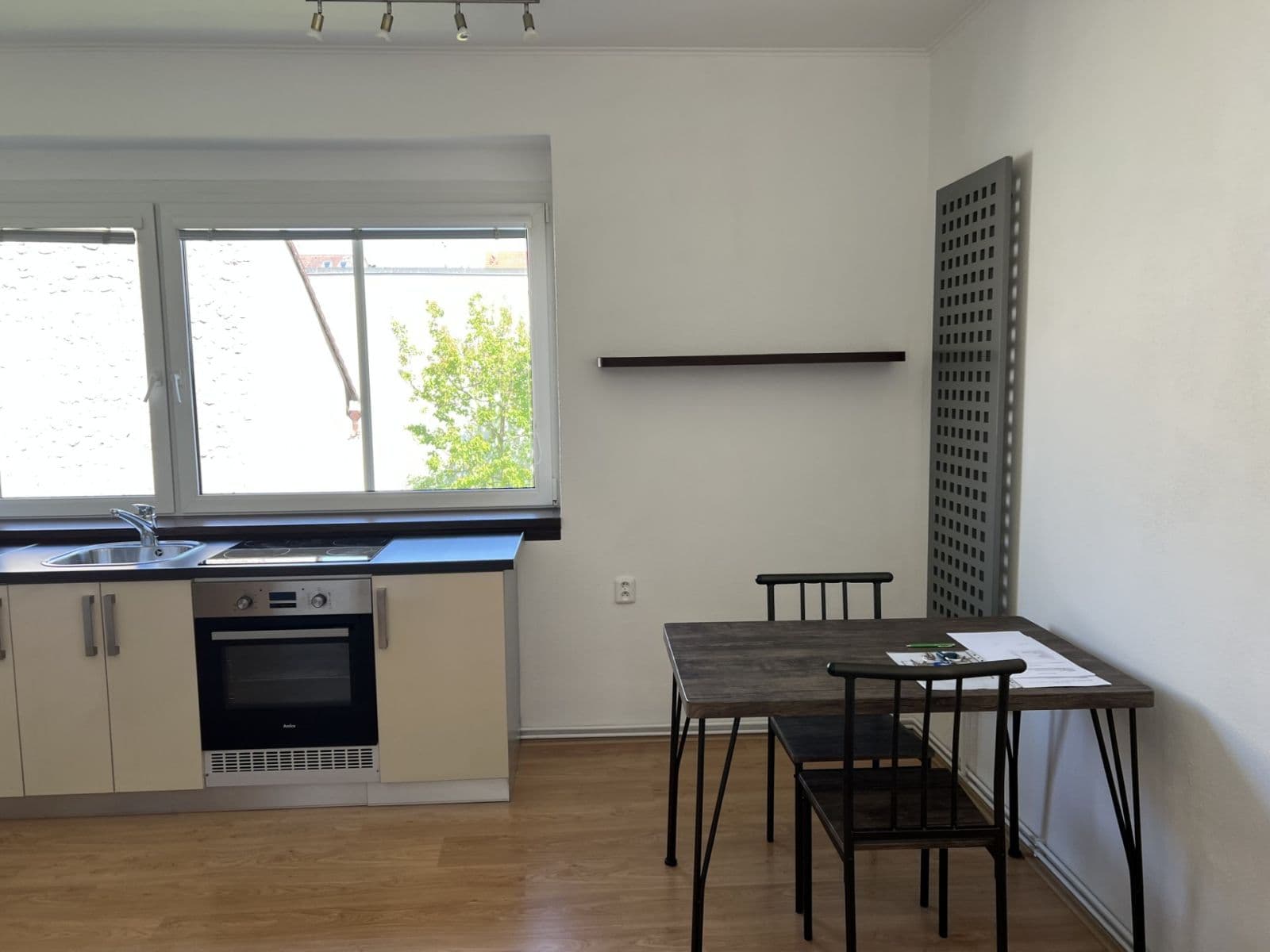 Prenájom bytu 1-izbový 50 m², Smilova, Pardubice, Pardubický kraj Prenájom bytu 1-izbový 50 m², Smilova, Pardubice, Pardubický kraj