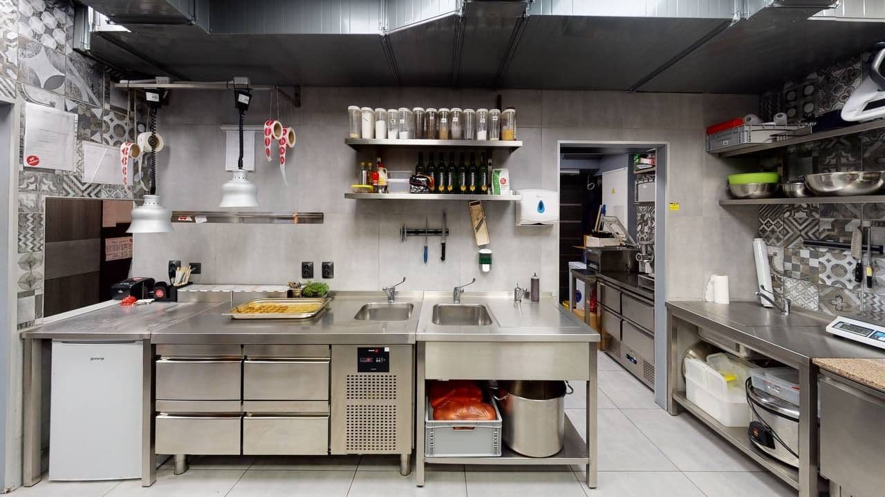 Predaj nebytového priestoru 142 m², Pitterova, Praha, Praha Predaj nebytového priestoru 142 m², Pitterova, Praha, Praha