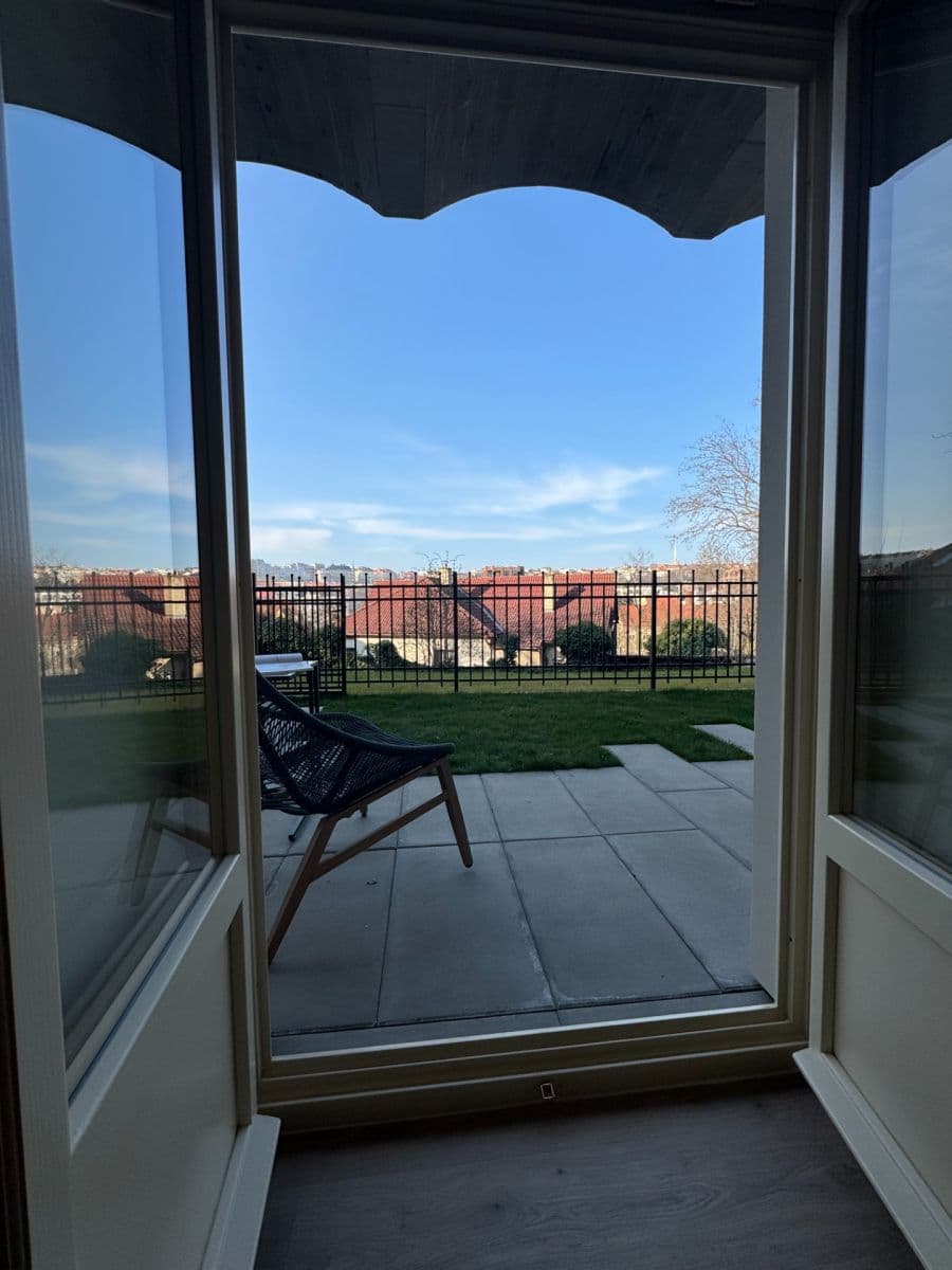 Prenájom bytu 1-izbový 34 m², Boleslavova, Praha, Praha Prenájom bytu 1-izbový 34 m², Boleslavova, Praha, Praha