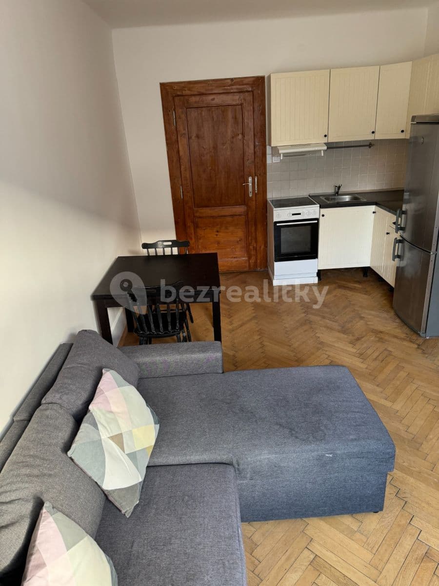 Prenájom bytu 3-izbový 65 m², Kovářská, Praha, Praha Prenájom bytu 3-izbový 65 m², Kovářská, Praha, Praha
