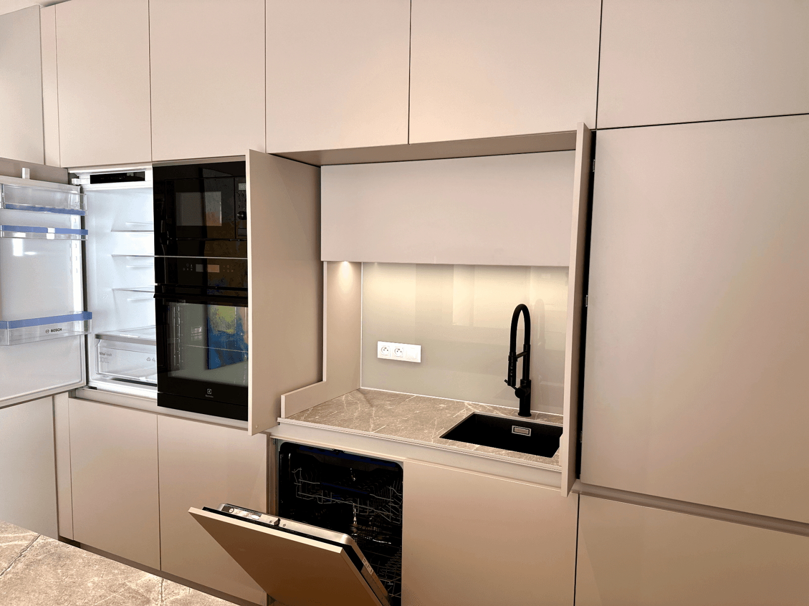 Prenájom bytu 2-izbový 61 m², U Plynárny, Praha, Praha Prenájom bytu 2-izbový 61 m², U Plynárny, Praha, Praha