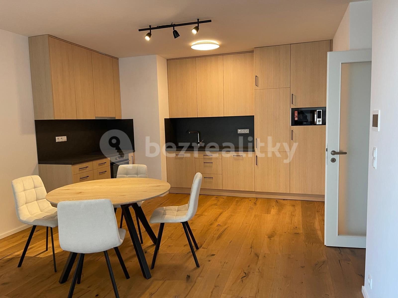 Prenájom bytu 2-izbový 66 m², Hagiborská, Praha, Praha Prenájom bytu 2-izbový 66 m², Hagiborská, Praha, Praha