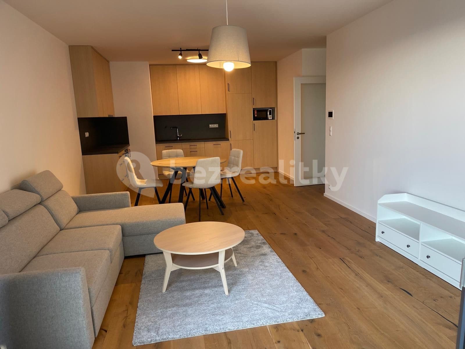 Prenájom bytu 2-izbový 66 m², Hagiborská, Praha, Praha Prenájom bytu 2-izbový 66 m², Hagiborská, Praha, Praha