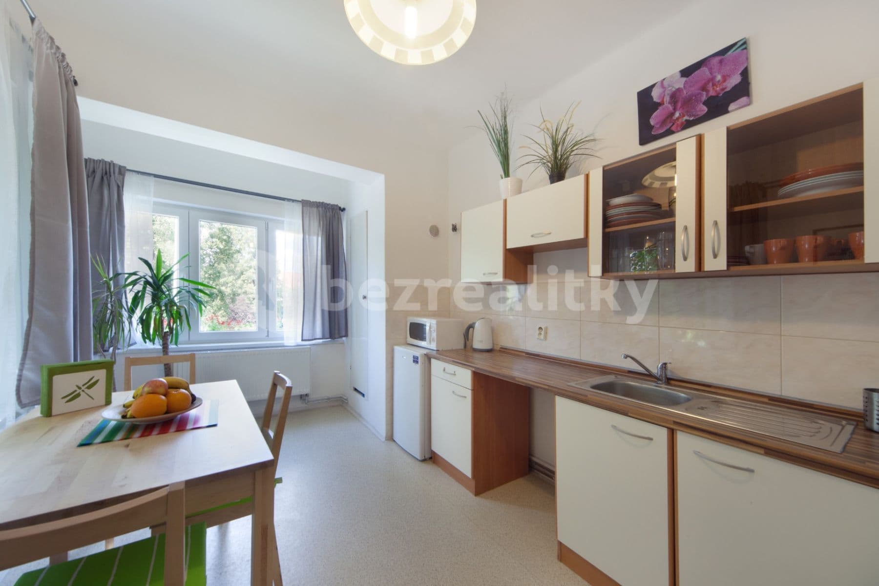 Prenájom bytu 1-izbový 20 m², Podléšková, Praha, Praha Prenájom bytu 1-izbový 20 m², Podléšková, Praha, Praha