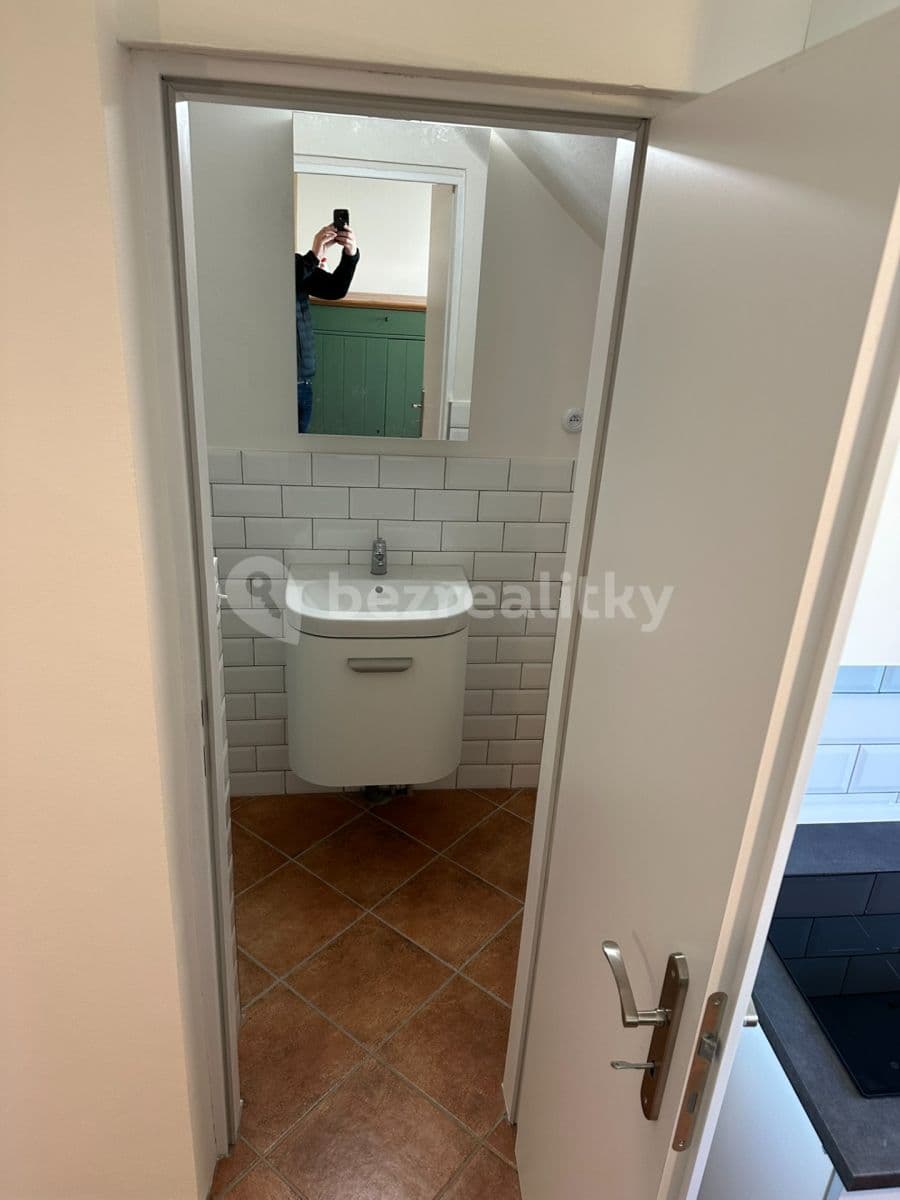 Prenájom bytu 1-izbový 19 m², Horoušanská, Praha, Praha Prenájom bytu 1-izbový 19 m², Horoušanská, Praha, Praha