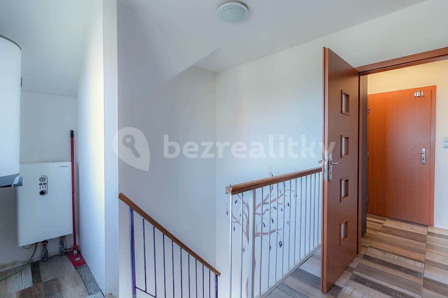 Prenájom bytu 3-izbový 83 m², Tisová, Holubice, Středočeský kraj Prenájom bytu 3-izbový 83 m², Tisová, Holubice, Středočeský kraj