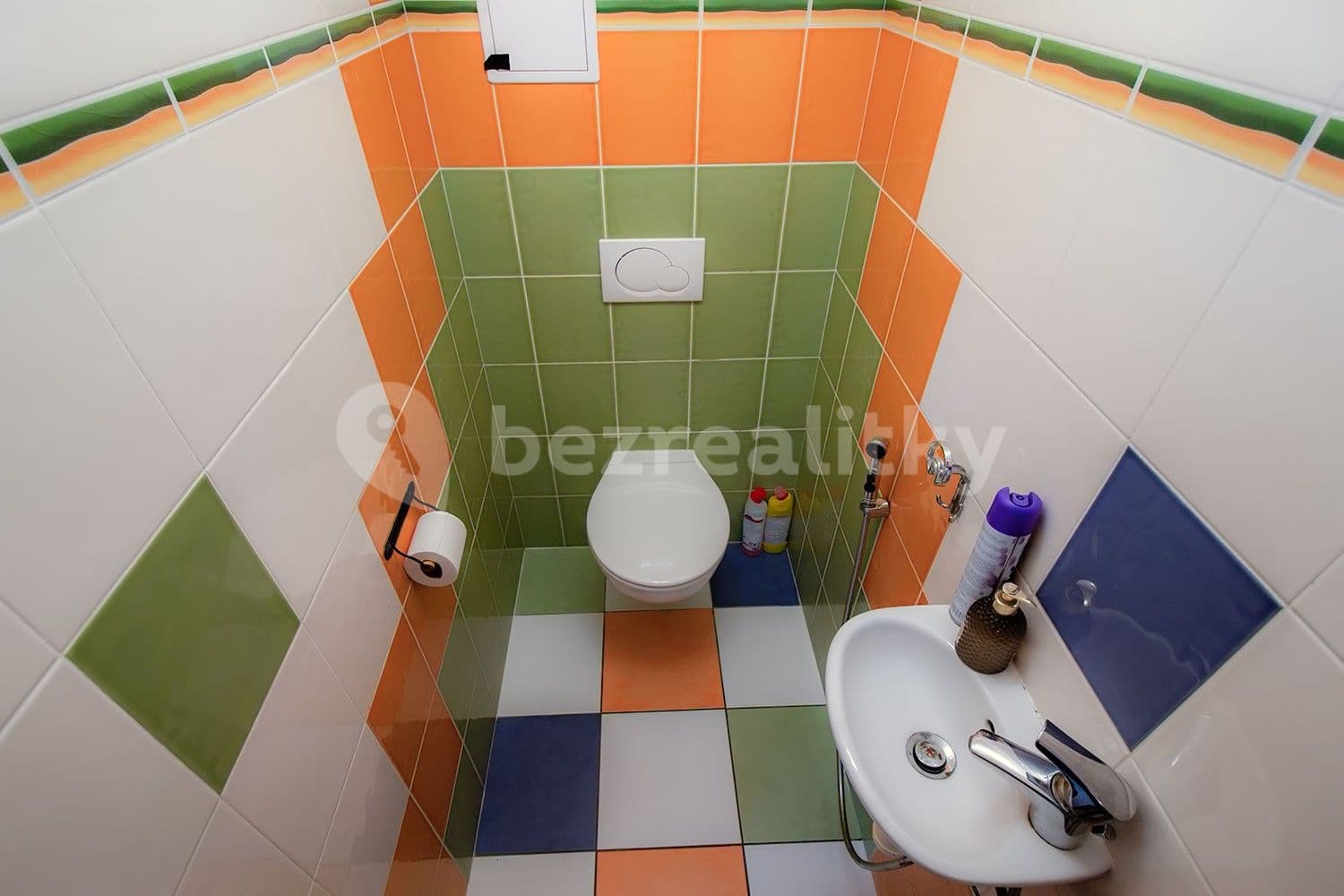 Prenájom bytu 3-izbový 83 m², Tisová, Holubice, Středočeský kraj Prenájom bytu 3-izbový 83 m², Tisová, Holubice, Středočeský kraj