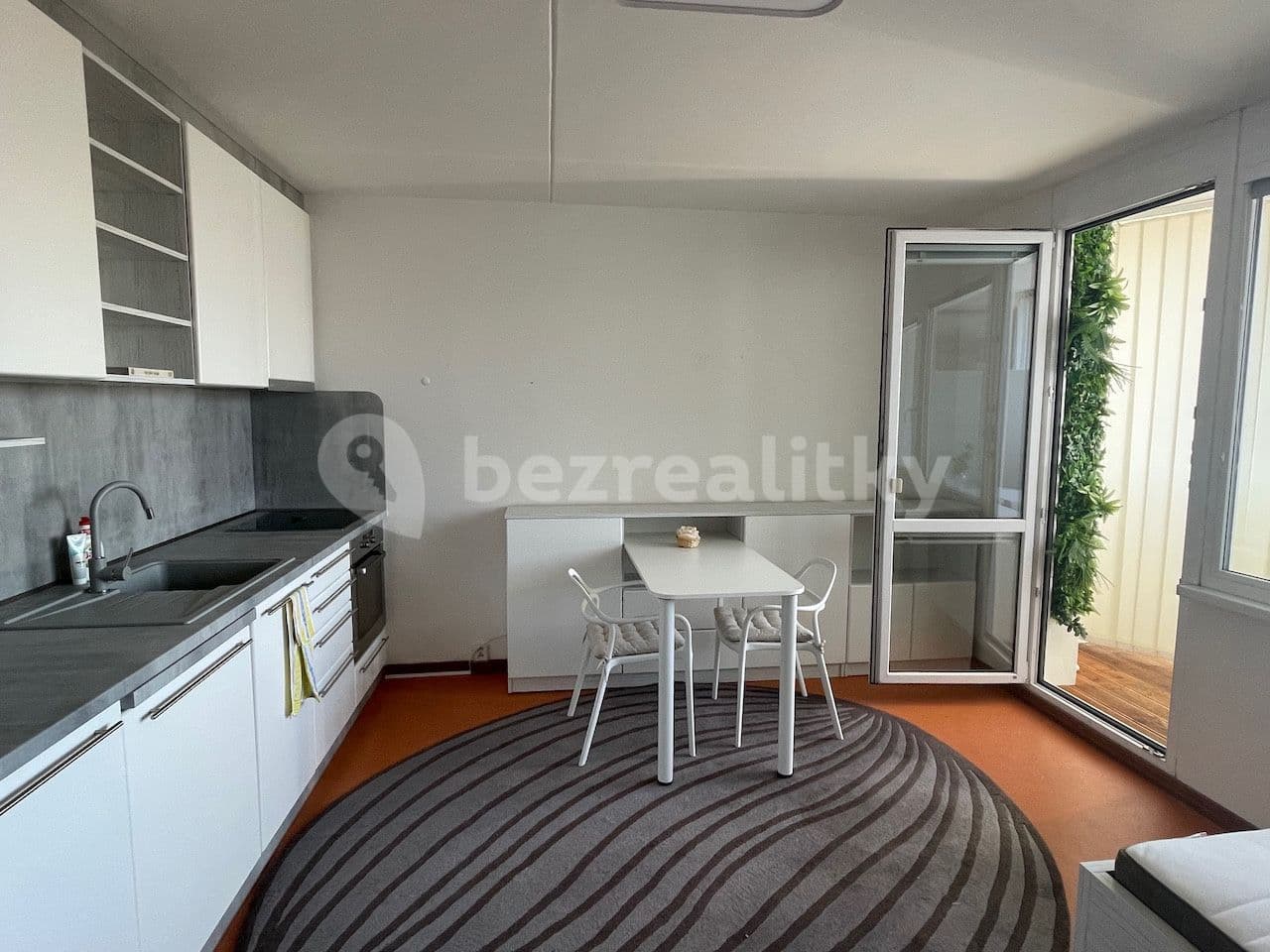 Prenájom bytu 1-izbový 34 m², Mařatkova, Praha, Praha Prenájom bytu 1-izbový 34 m², Mařatkova, Praha, Praha