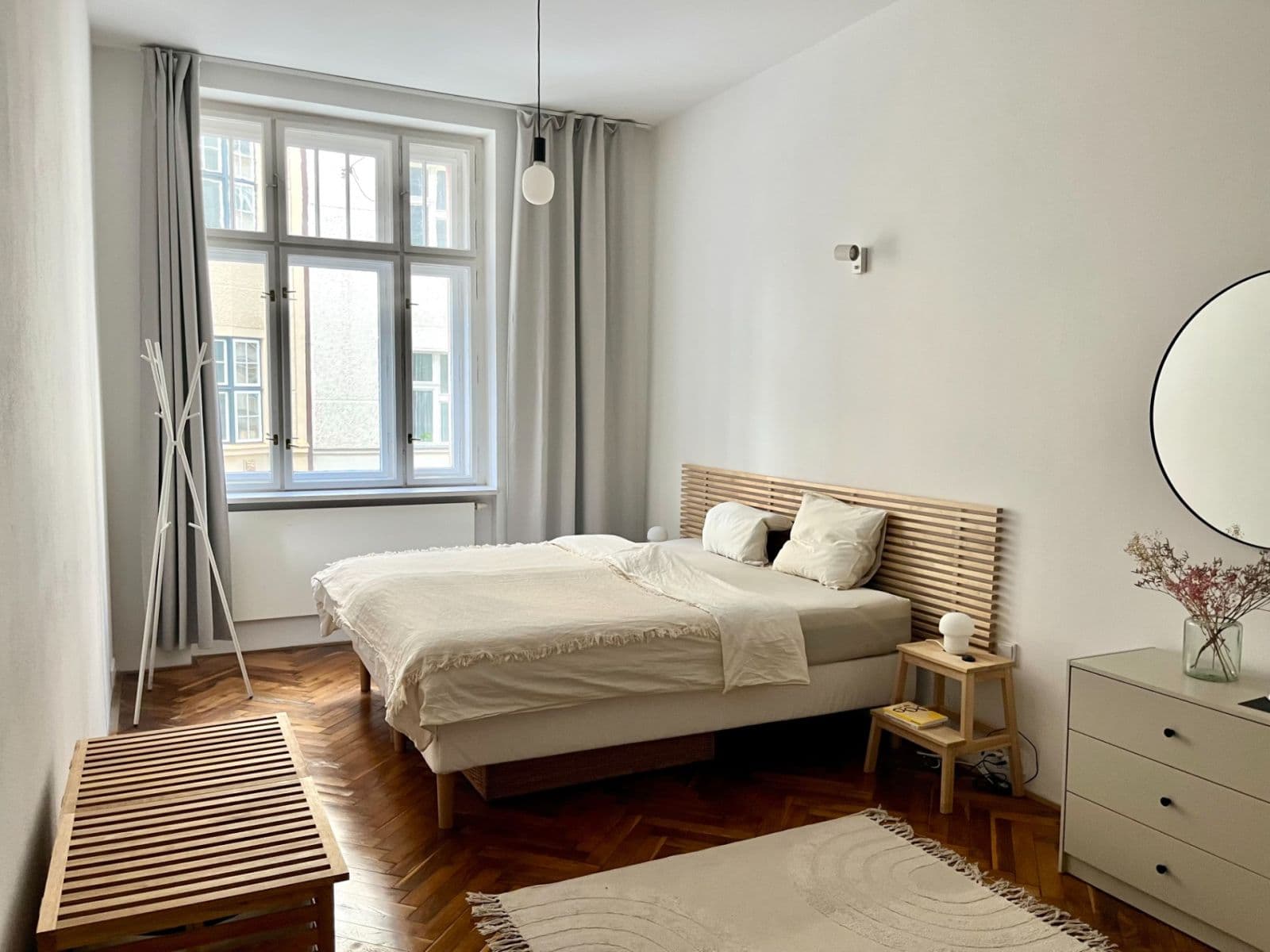 Prenájom bytu 2-izbový 73 m², Jirečkova, Praha, Praha Prenájom bytu 2-izbový 73 m², Jirečkova, Praha, Praha