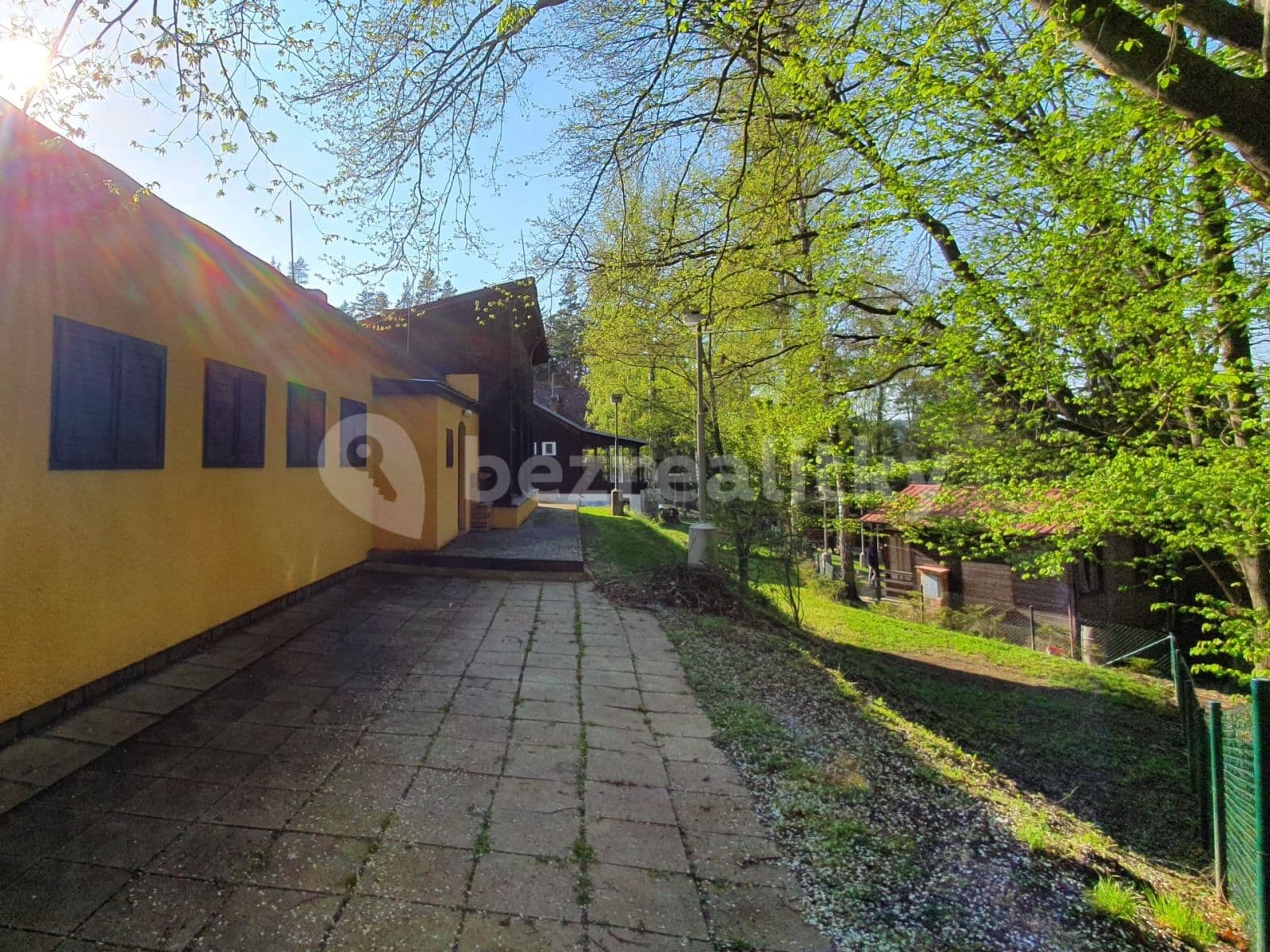 Predaj rekreačného objektu 187 m², pozemek 1.265 m², Křečovice, Středočeský kraj Predaj rekreačného objektu 187 m², pozemek 1.265 m², Křečovice, Středočeský kraj