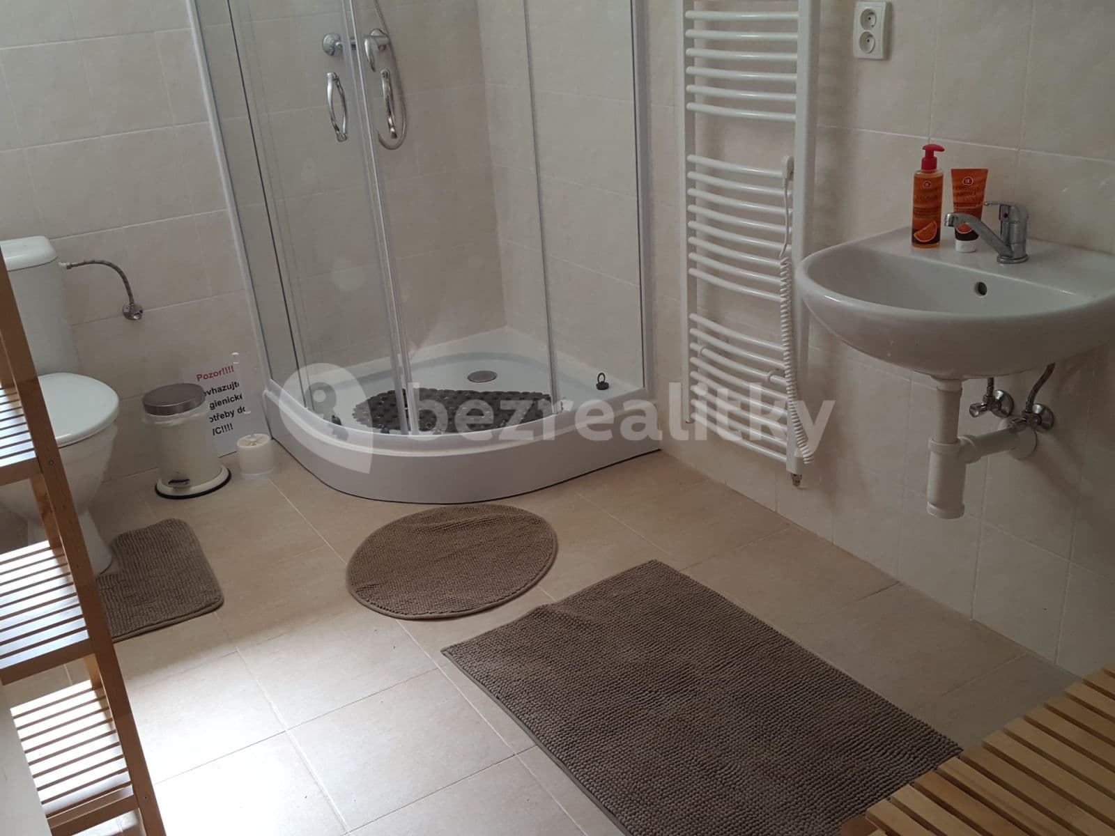 Predaj rekreačného objektu 187 m², pozemek 1.265 m², Křečovice, Středočeský kraj Predaj rekreačného objektu 187 m², pozemek 1.265 m², Křečovice, Středočeský kraj