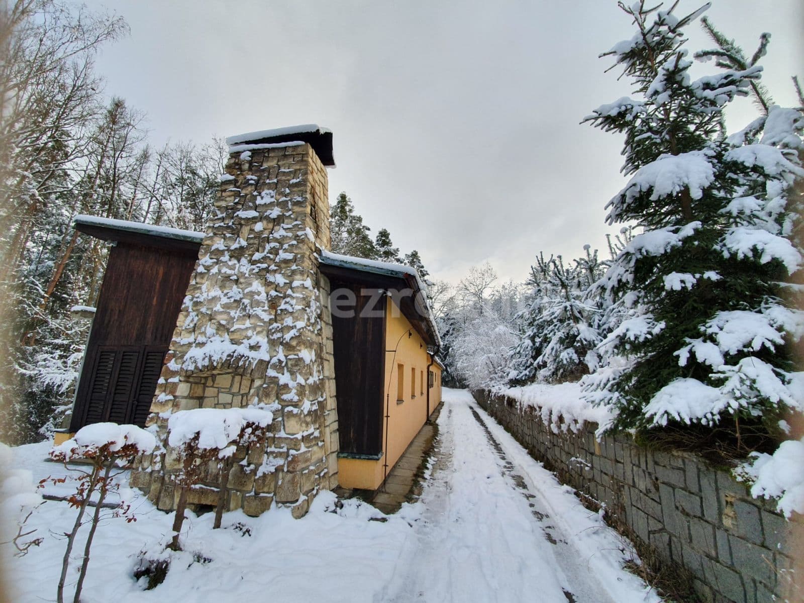 Predaj rekreačného objektu 187 m², pozemek 1.265 m², Křečovice, Středočeský kraj Predaj rekreačného objektu 187 m², pozemek 1.265 m², Křečovice, Středočeský kraj