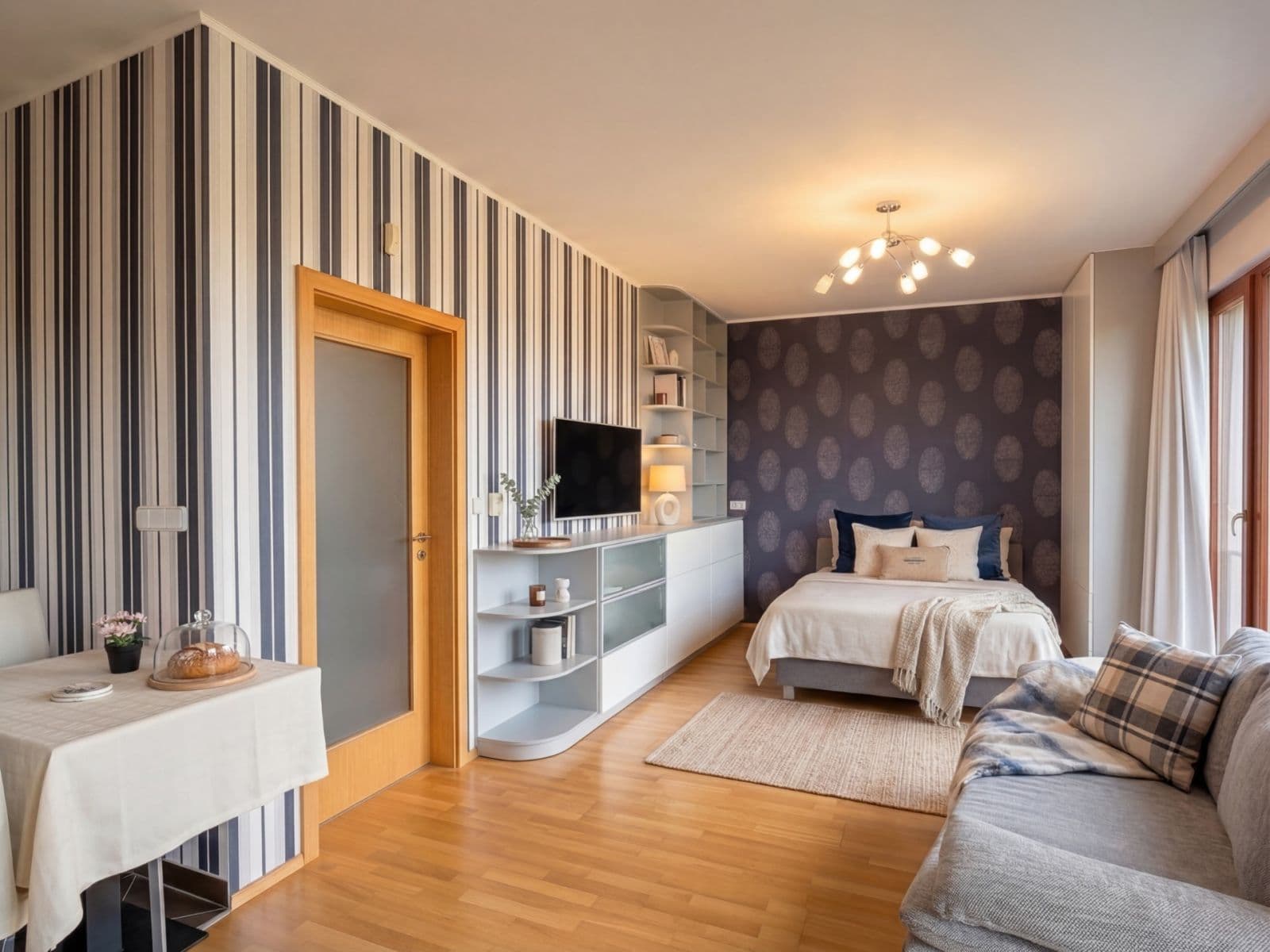 Prenájom bytu 1-izbový 39 m², Nad Dalejským údolím, Praha, Praha Prenájom bytu 1-izbový 39 m², Nad Dalejským údolím, Praha, Praha