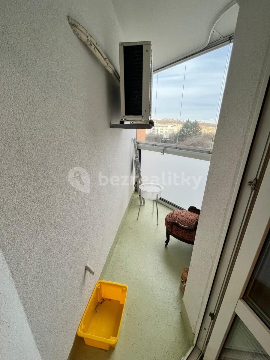 Prenájom bytu 4-izbový 102 m², Nušlova, Praha, Praha Prenájom bytu 4-izbový 102 m², Nušlova, Praha, Praha