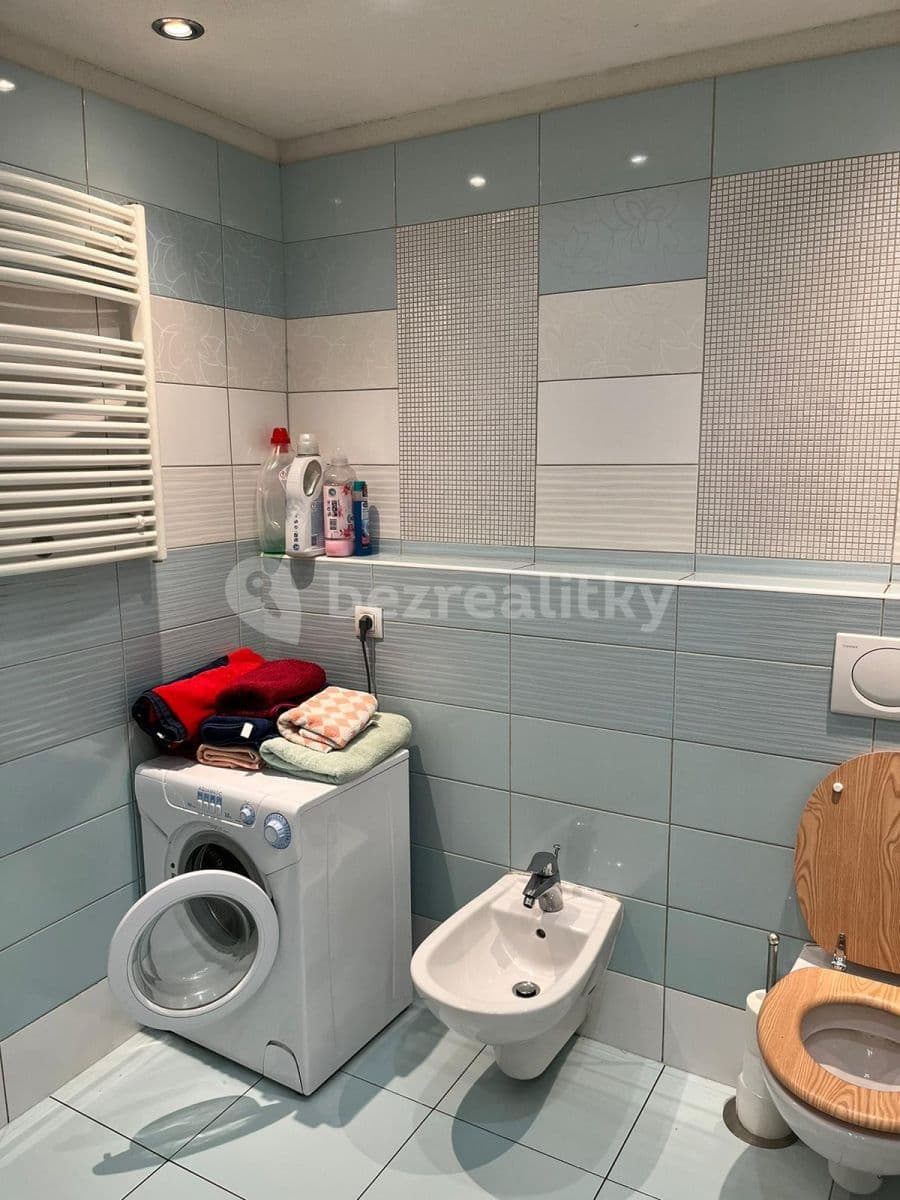 Prenájom bytu 4-izbový 102 m², Nušlova, Praha, Praha Prenájom bytu 4-izbový 102 m², Nušlova, Praha, Praha