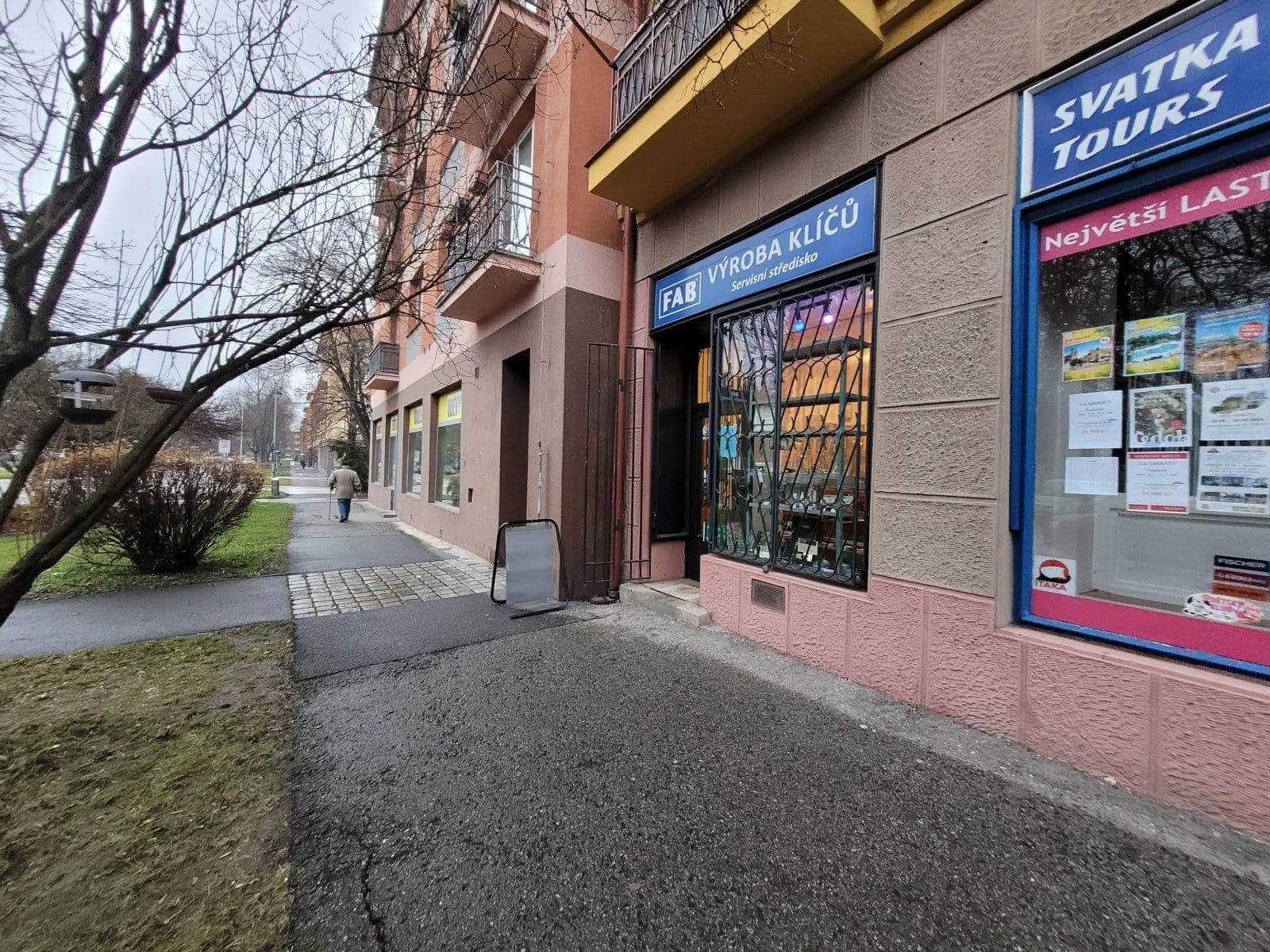 Prenájom kancelárie 35 m², Čapkova, Karviná, Moravskoslezský kraj Prenájom kancelárie 35 m², Čapkova, Karviná, Moravskoslezský kraj