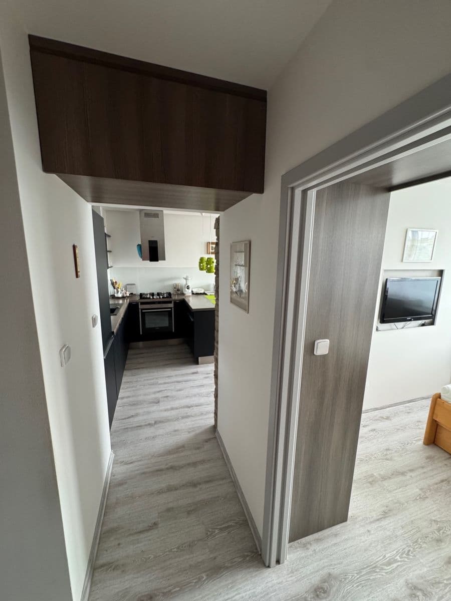 Prenájom bytu 2-izbový 42 m², Konstantinova, Praha, Praha Prenájom bytu 2-izbový 42 m², Konstantinova, Praha, Praha