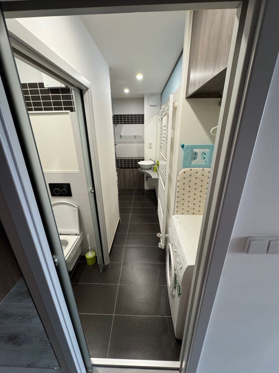 Prenájom bytu 2-izbový 42 m², Konstantinova, Praha, Praha Prenájom bytu 2-izbový 42 m², Konstantinova, Praha, Praha