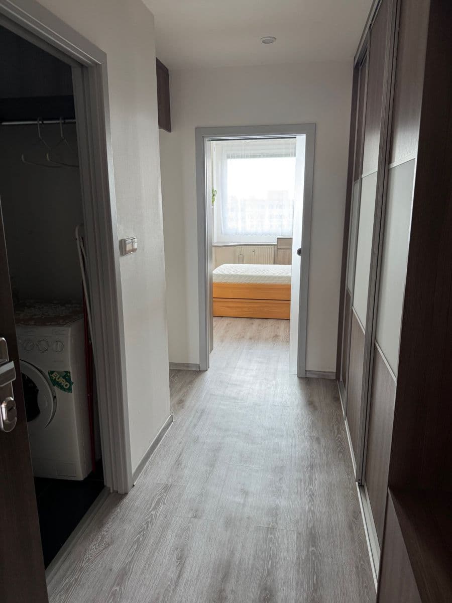 Prenájom bytu 2-izbový 42 m², Konstantinova, Praha, Praha Prenájom bytu 2-izbový 42 m², Konstantinova, Praha, Praha