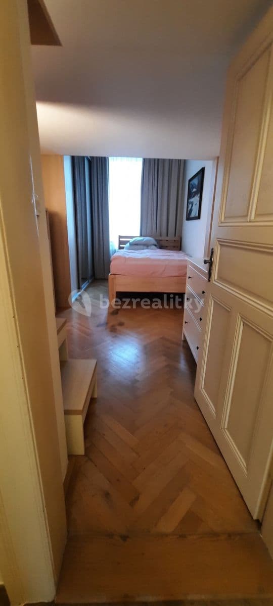 Prenájom bytu 2-izbový 55 m², Vinohradská, Praha, Praha Prenájom bytu 2-izbový 55 m², Vinohradská, Praha, Praha
