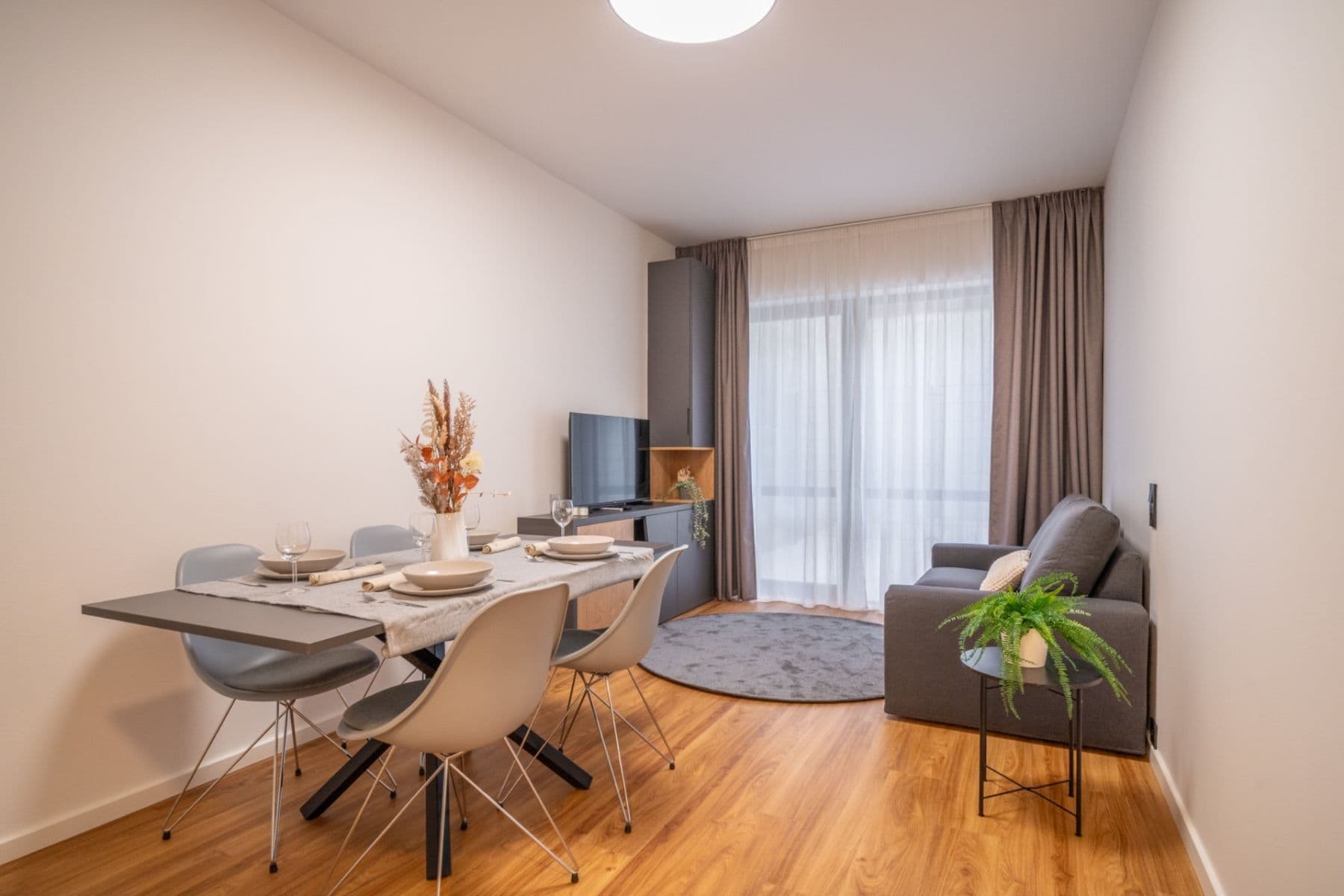 Prenájom bytu 2-izbový 45 m², Legerova, Praha, Praha Prenájom bytu 2-izbový 45 m², Legerova, Praha, Praha