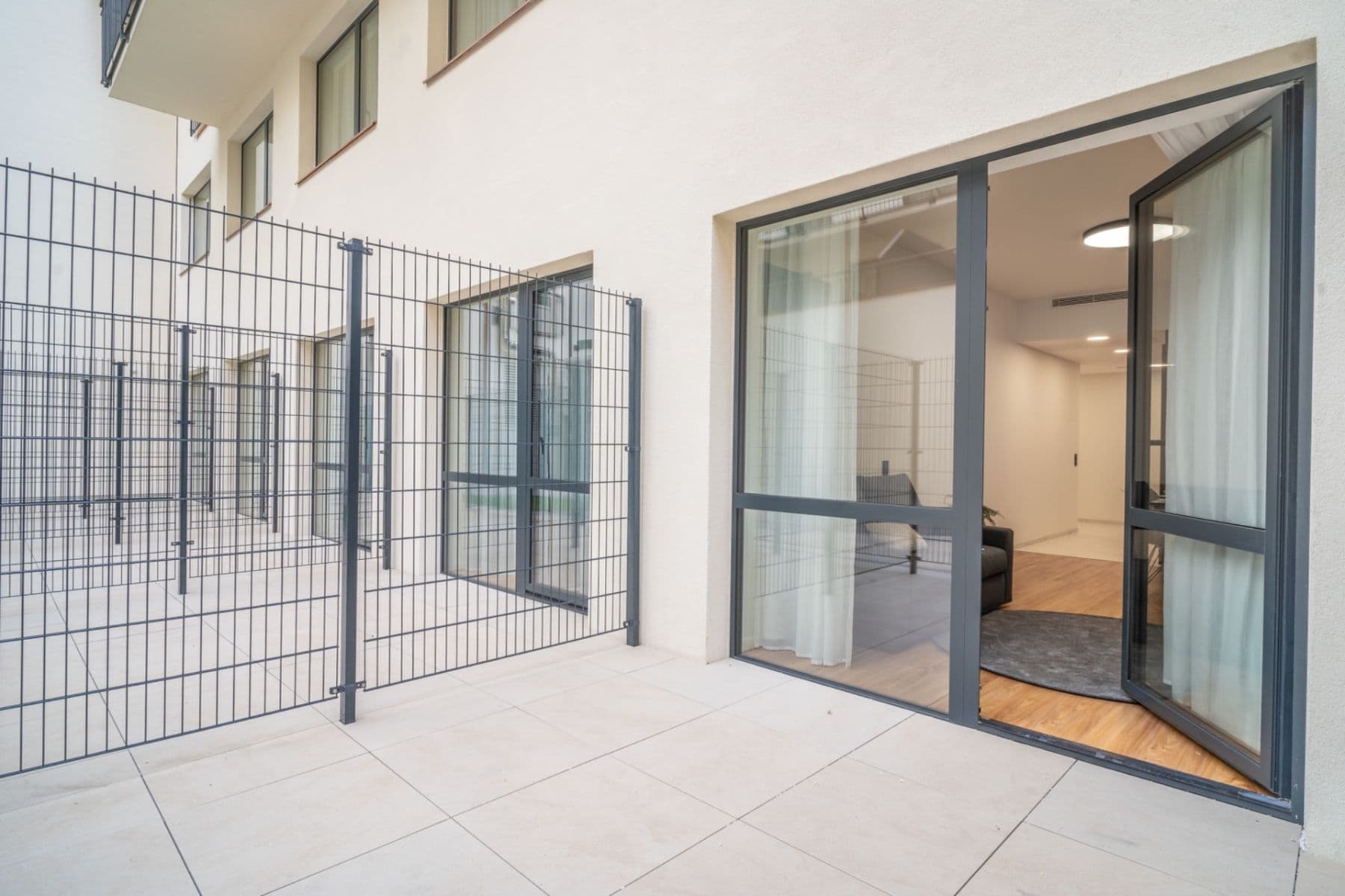 Prenájom bytu 2-izbový 45 m², Legerova, Praha, Praha Prenájom bytu 2-izbový 45 m², Legerova, Praha, Praha