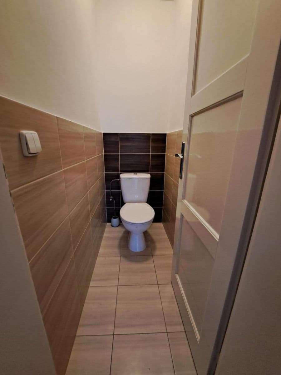 Prenájom bytu 2-izbový 63 m², Vilová Ulička, Ústí nad Labem, Ústecký kraj Prenájom bytu 2-izbový 63 m², Vilová Ulička, Ústí nad Labem, Ústecký kraj