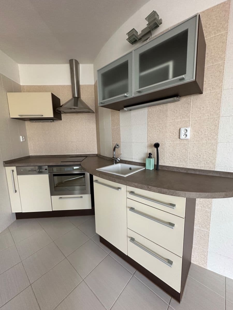 Prenájom bytu 2-izbový 44 m², Nad Papežem, Dobříš, Středočeský kraj Prenájom bytu 2-izbový 44 m², Nad Papežem, Dobříš, Středočeský kraj
