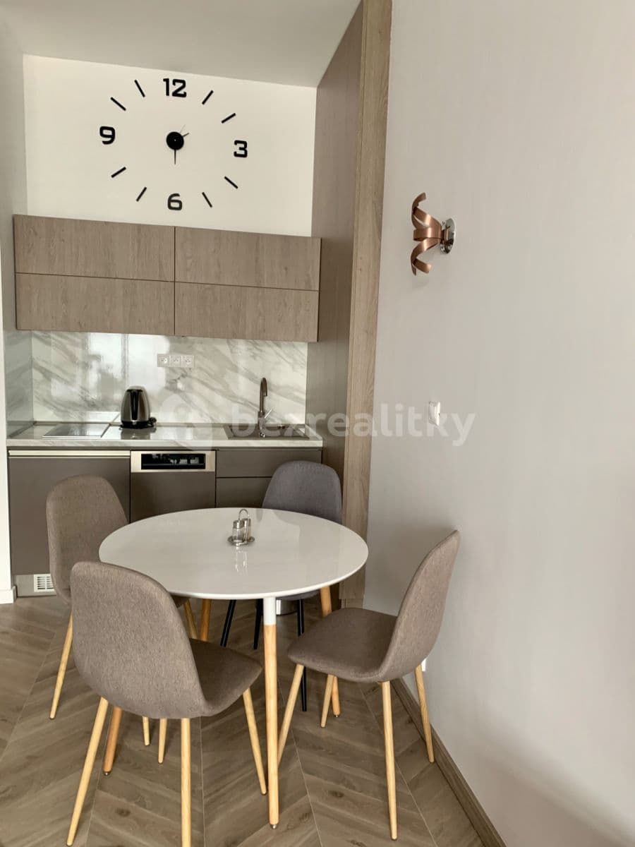 Predaj bytu 1-izbový 39 m², Vysoké Tatry, Prešovský kraj Predaj bytu 1-izbový 39 m², Vysoké Tatry, Prešovský kraj