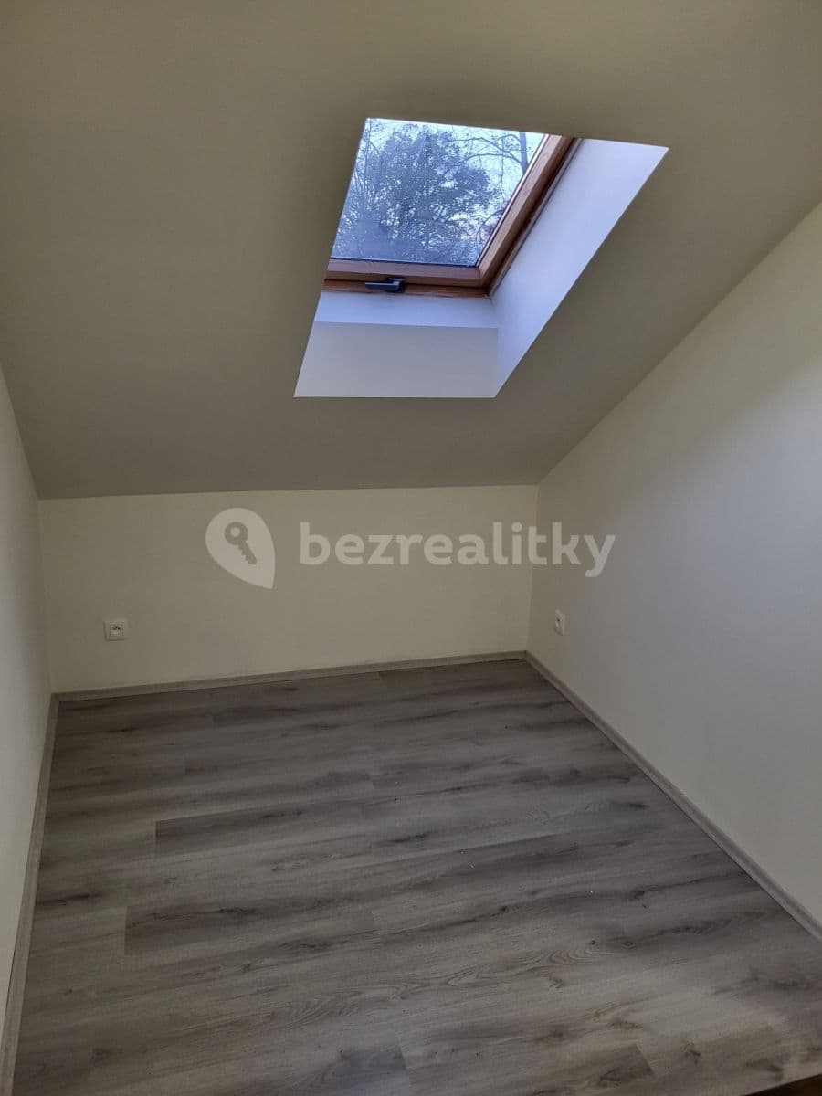 Prenájom bytu 1-izbový 21 m², Průmyslová, Strančice, Středočeský kraj Prenájom bytu 1-izbový 21 m², Průmyslová, Strančice, Středočeský kraj