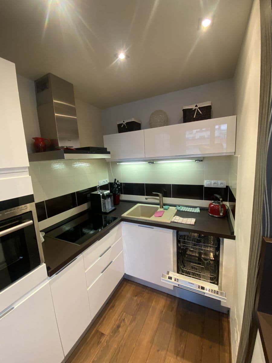 Prenájom bytu 52 m², Svitákova, Praha, Praha Prenájom bytu 52 m², Svitákova, Praha, Praha