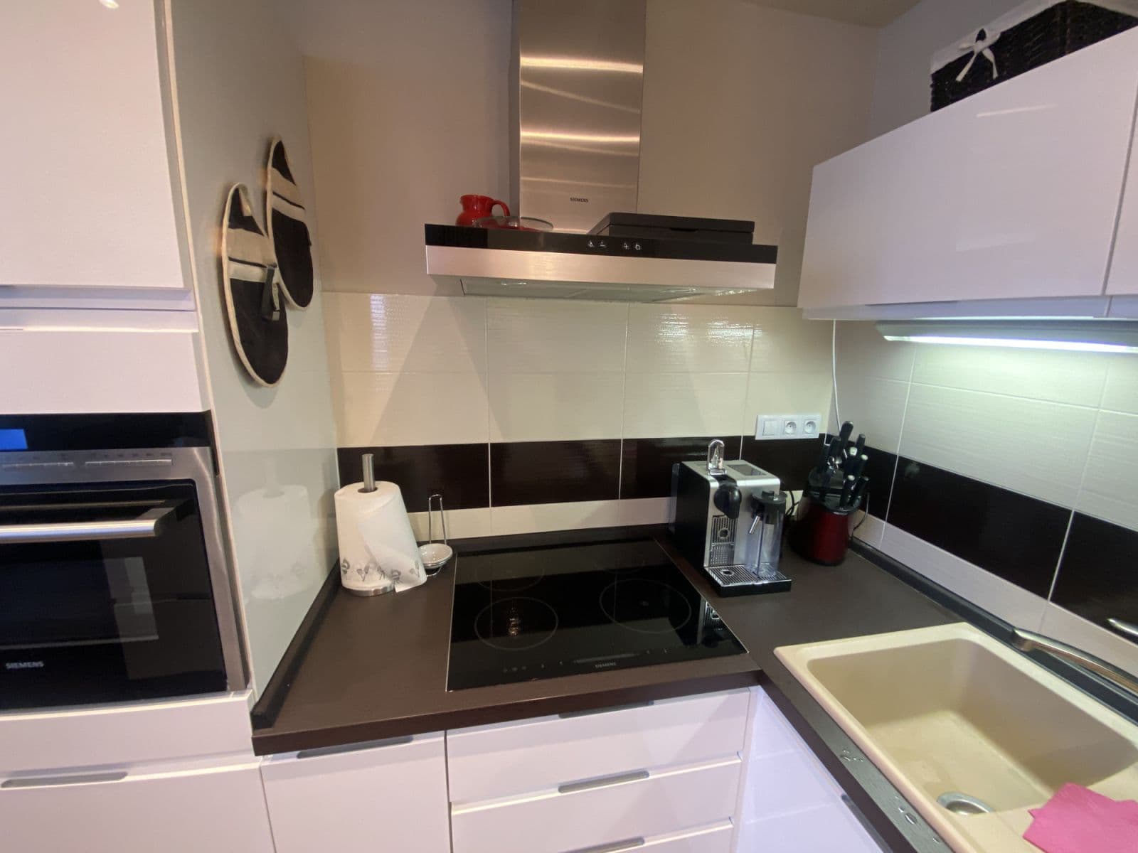 Prenájom bytu 52 m², Svitákova, Praha, Praha Prenájom bytu 52 m², Svitákova, Praha, Praha