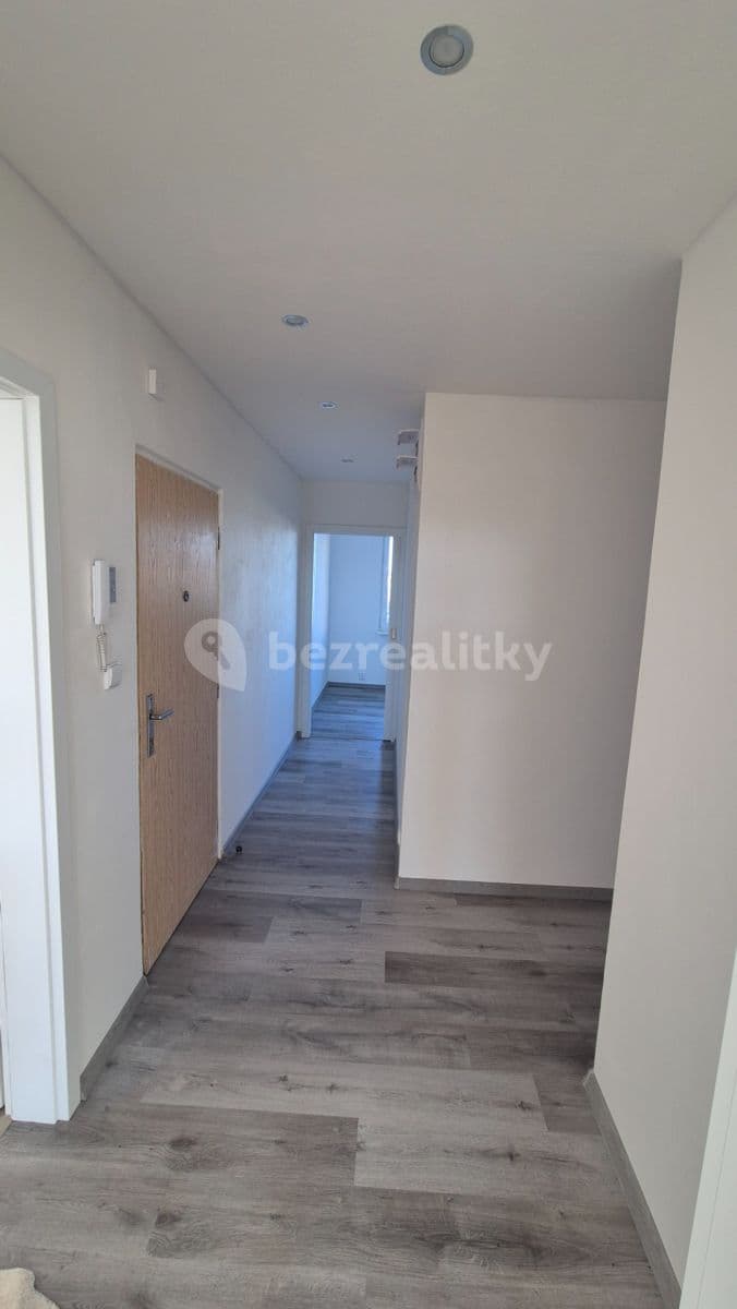 Prenájom bytu 3-izbový 76 m², Bezručova, Chomutov, Ústecký kraj Prenájom bytu 3-izbový 76 m², Bezručova, Chomutov, Ústecký kraj
